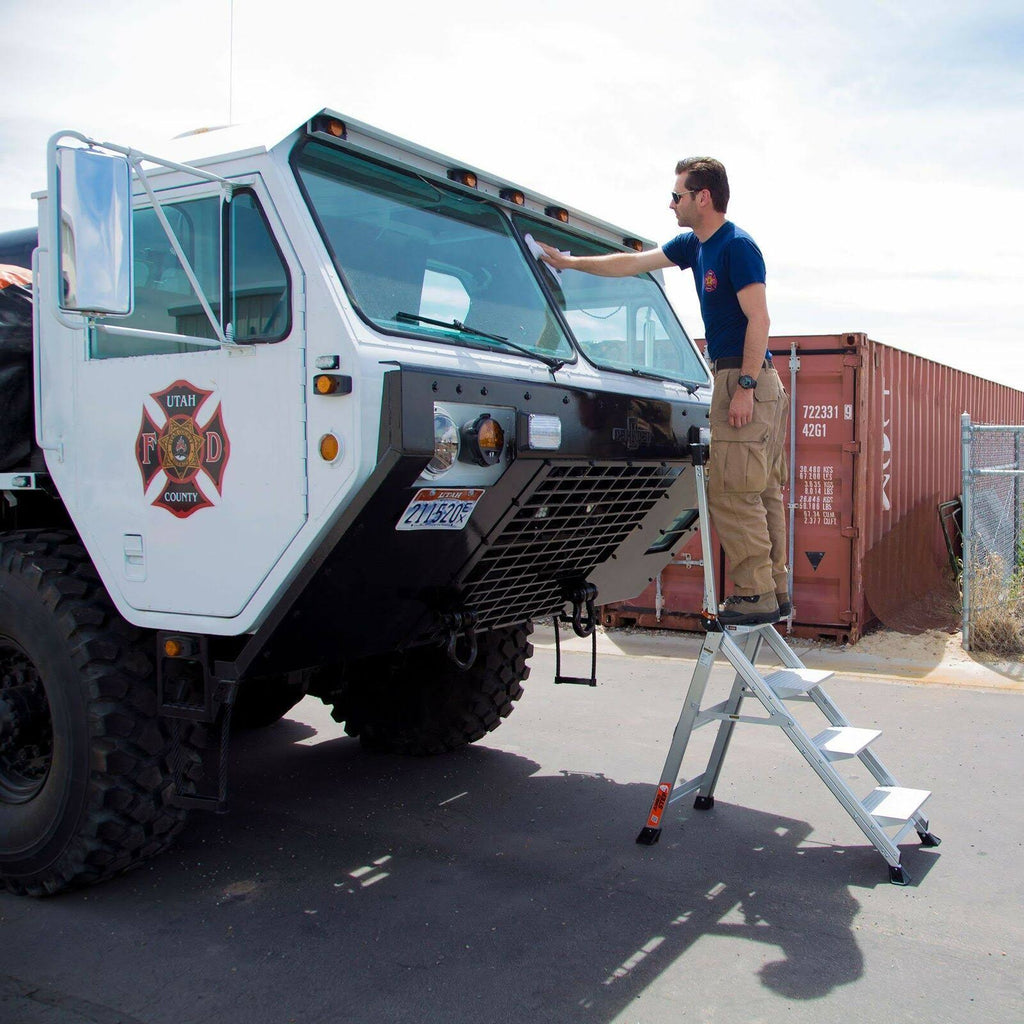 4-Step Jumbo Ladder F455