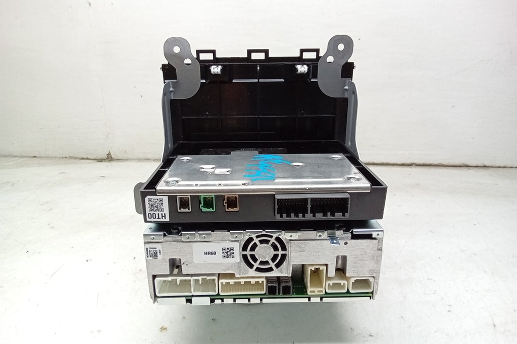 18 2018 Subaru XV Crosstrek Radio Receiver w/ Navigation OEM V48546