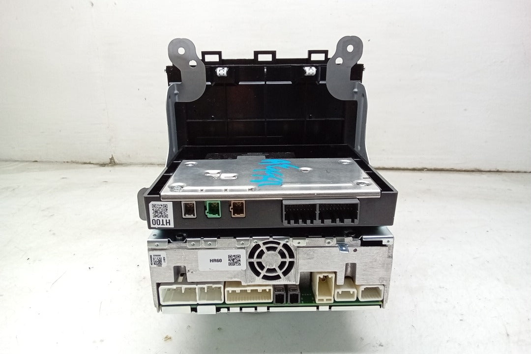 18 2018 Subaru XV Crosstrek Radio Receiver w/ Navigation OEM V48546