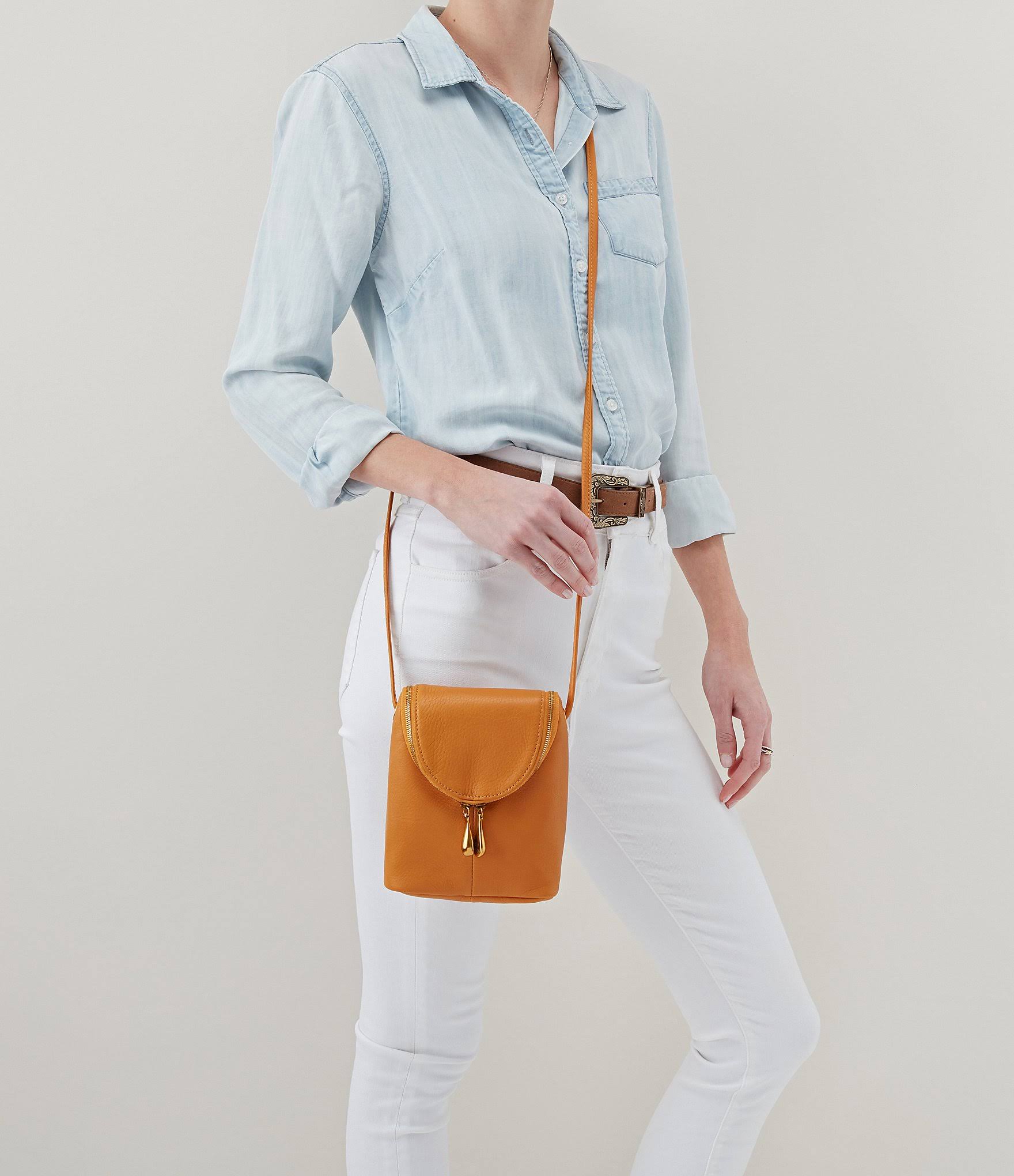 Scarlet Crossbody D5301