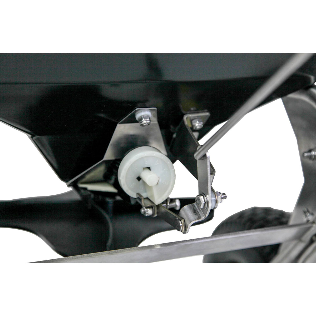 80-lb. Capacity Walk-Behind Broadcast Spreader N4772