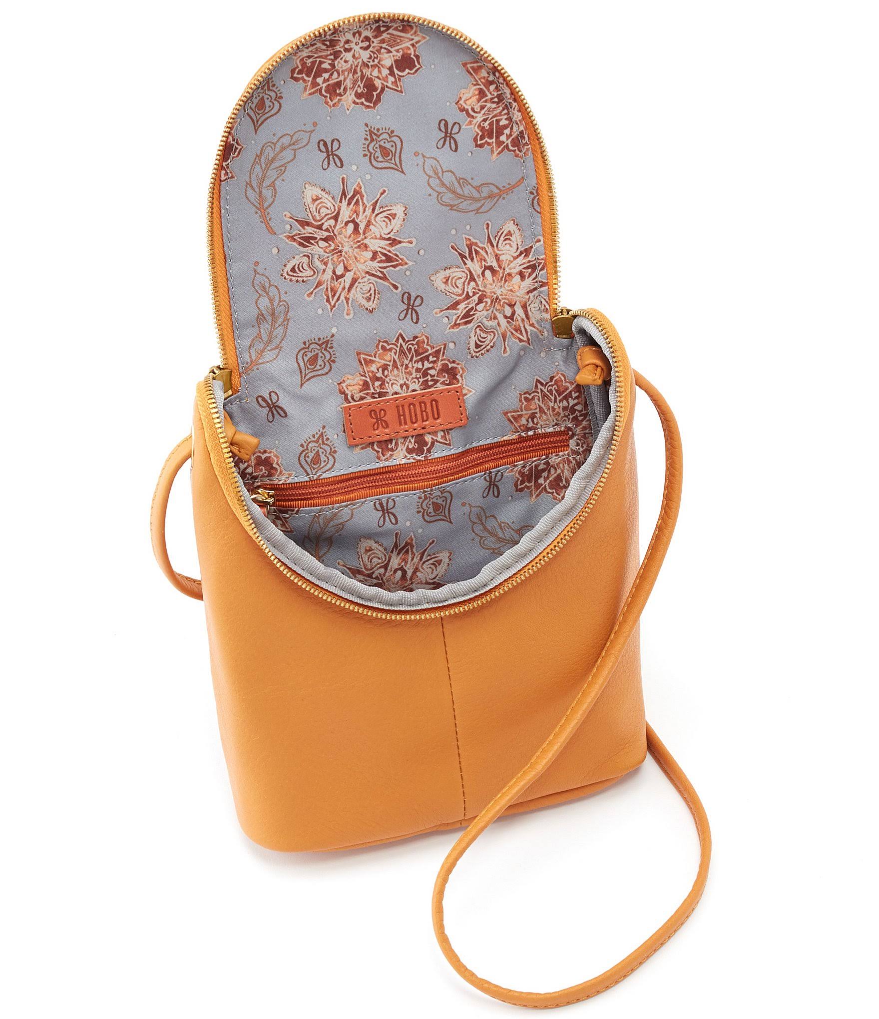 Scarlet Crossbody D5301