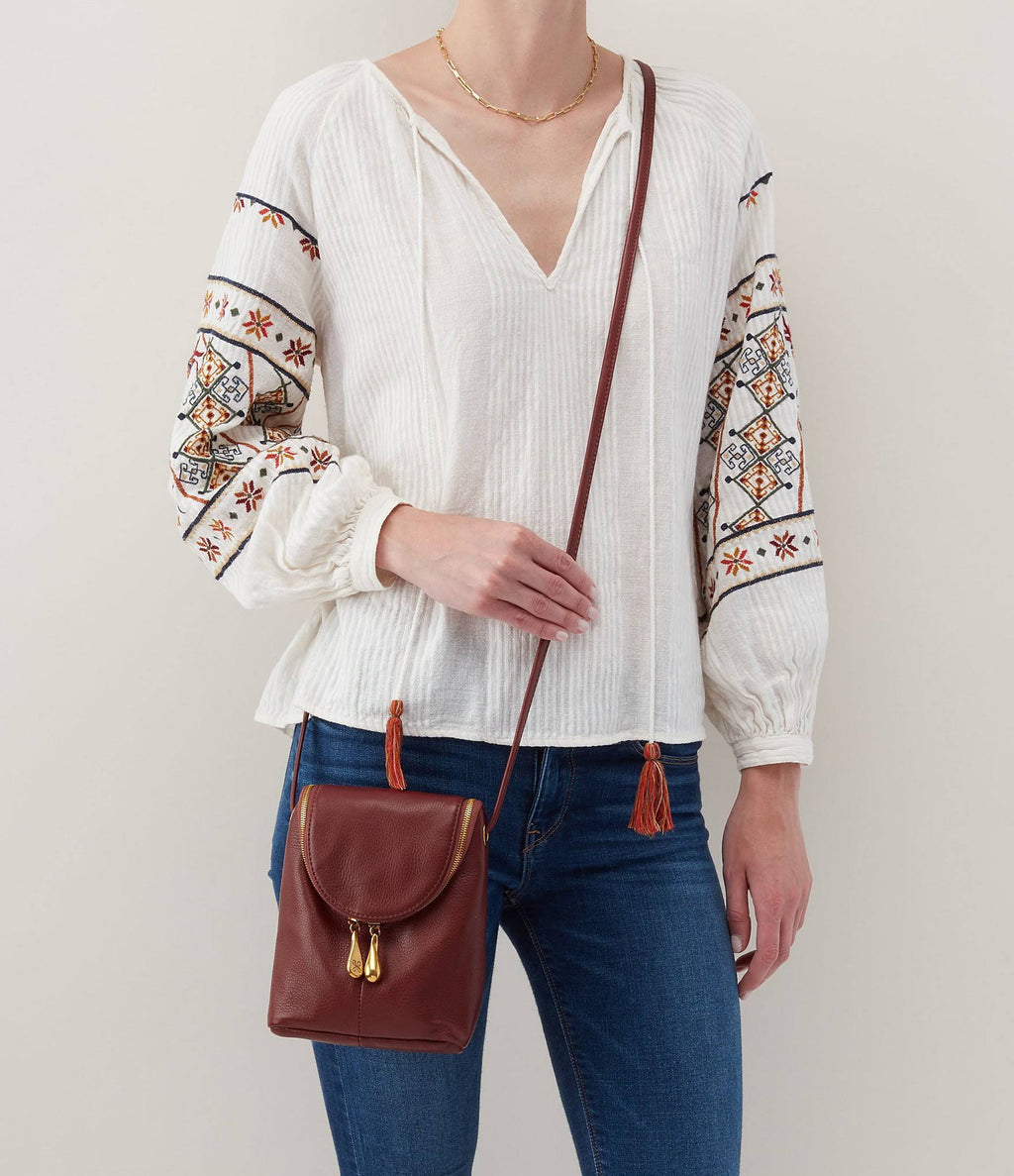 Scarlet Crossbody D5301