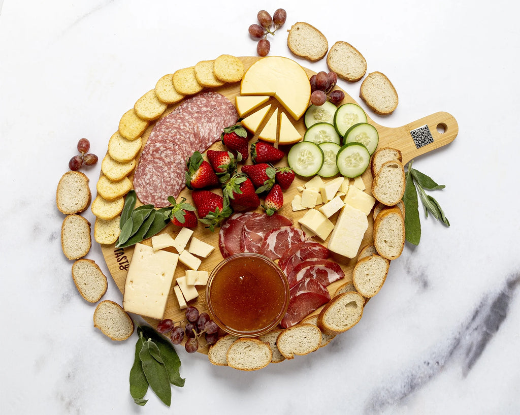 Bamboo Round Charcuterie Board with Handle, 15.5" R824