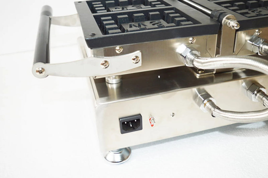Nonstick Electric Square Waffle Maker I3812