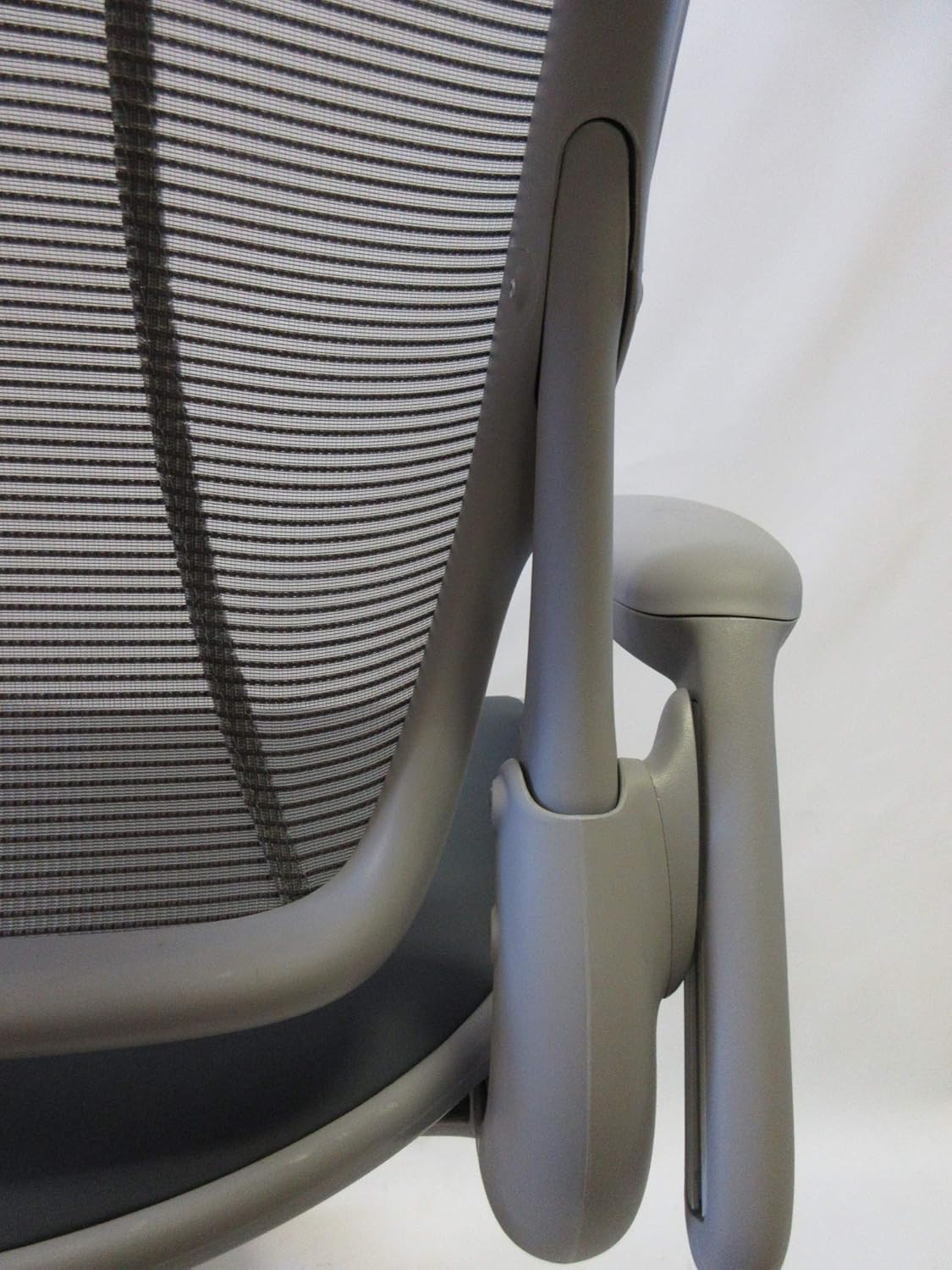 Gray Pinstripe Mesh Task Chair with Grey Frame and Standard Foam Seat I4062