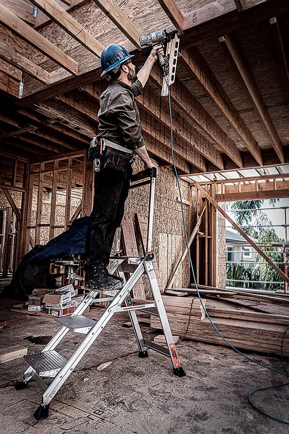 4-Step Jumbo Ladder F455