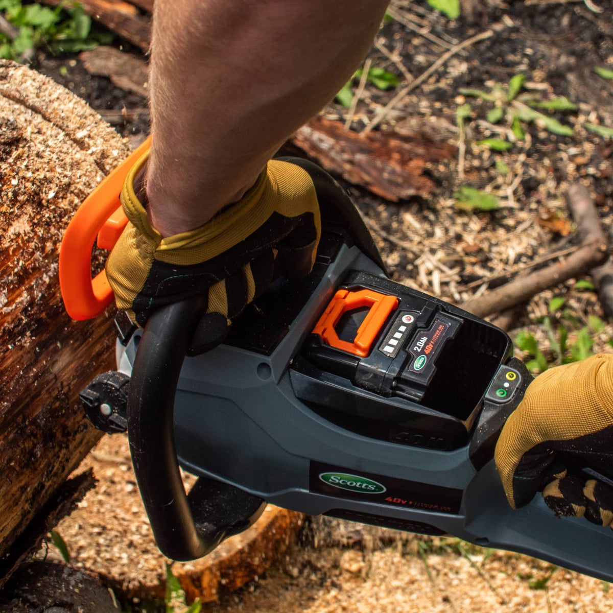 14x22 40V Lithium-Ion Cordless Chainsaw H1303
