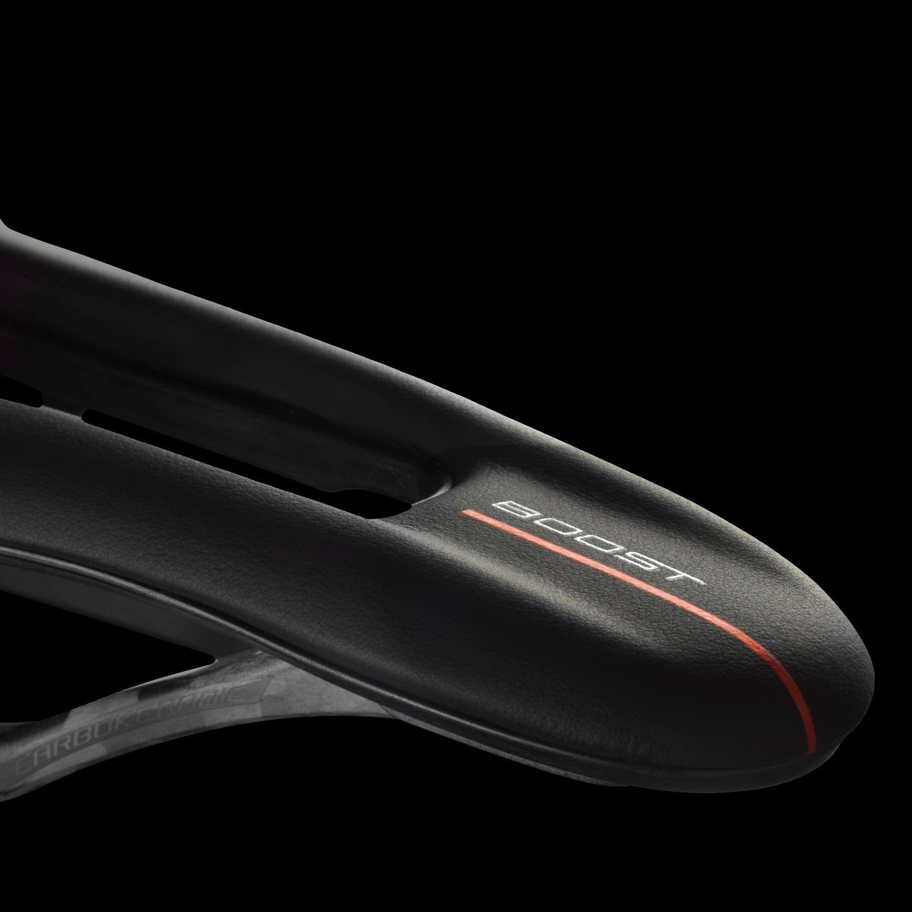 Black Saddle L5028