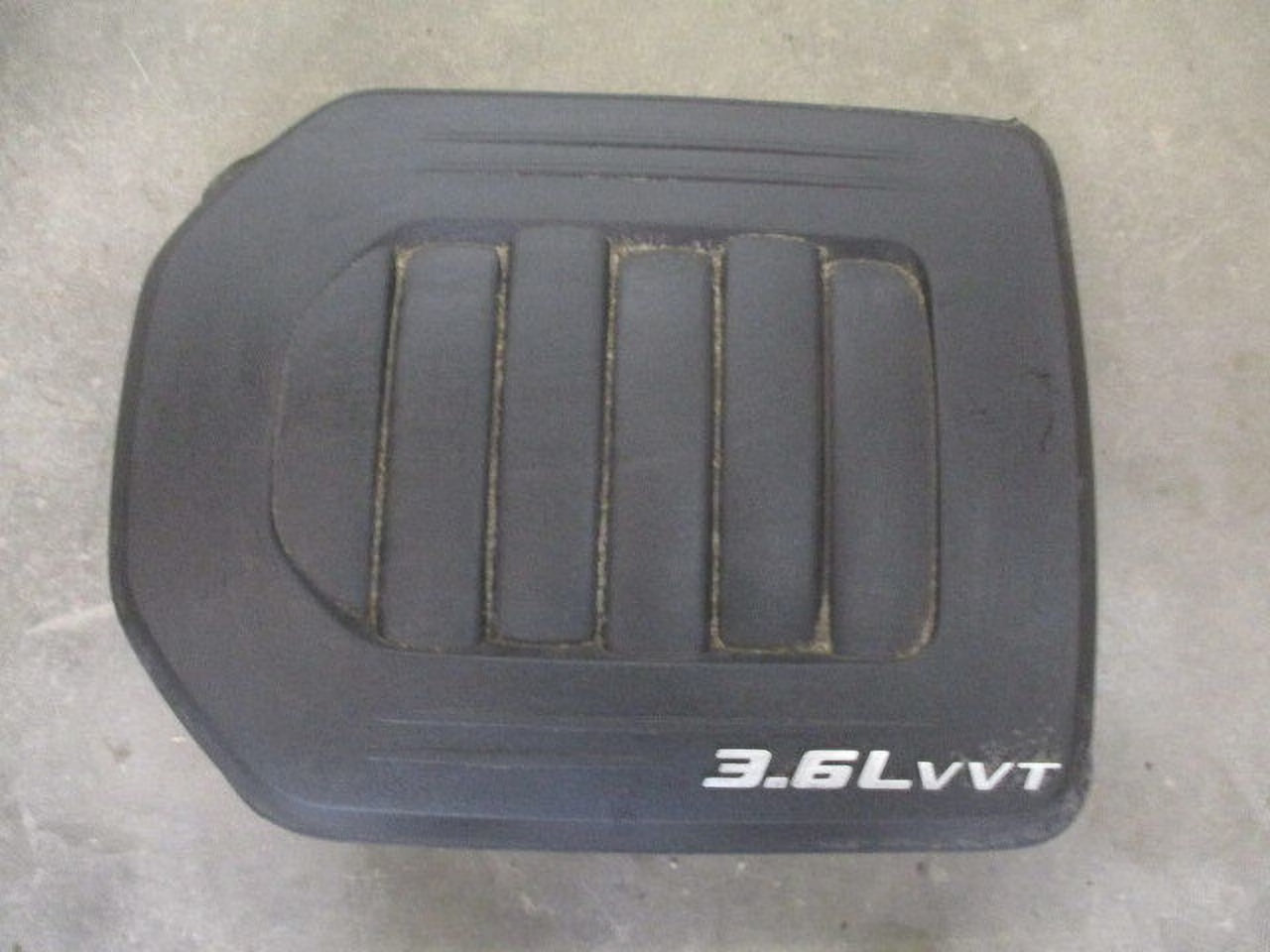 Pre-Owned Dodge Caravan Engine Cover 119K OEM V4670